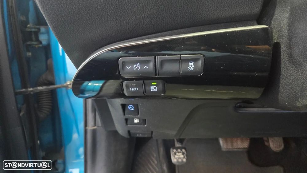 Toyota Prius 1.8 Plug-In Pack Premium - 33