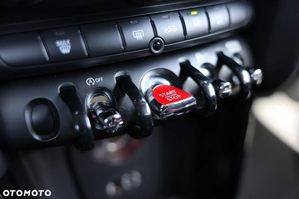 MINI Cooper S Standard - 24