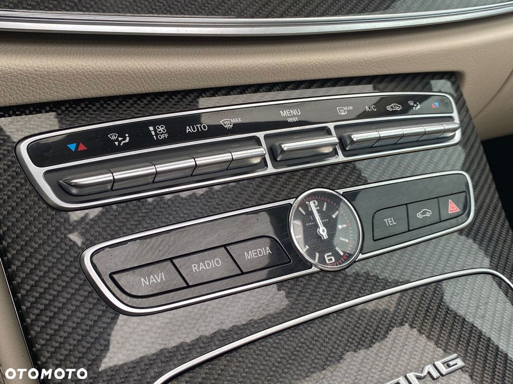 Mercedes-Benz Klasa E - 30