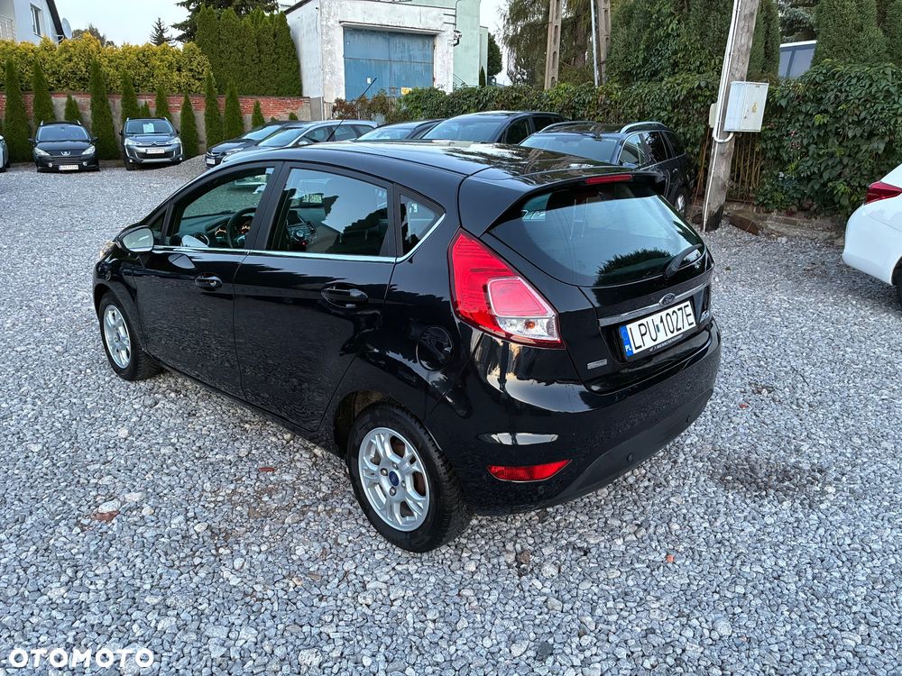 Ford Fiesta 1.6 TDCi DPF Titanium - 5