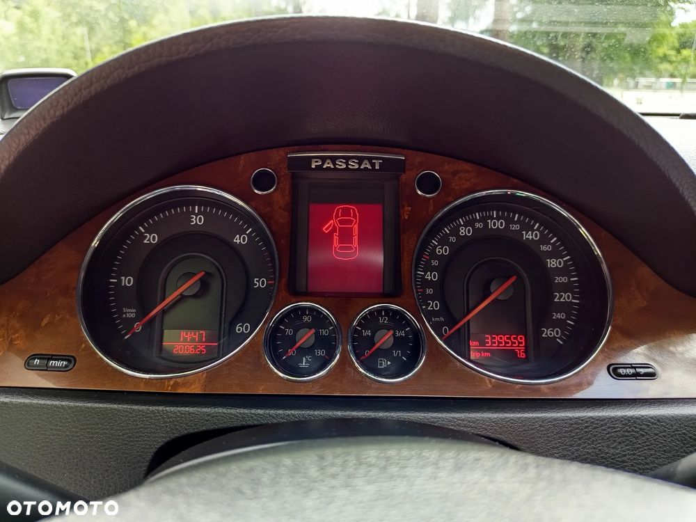 Volkswagen Passat 2.0 TDI 4Mot Highline - 16