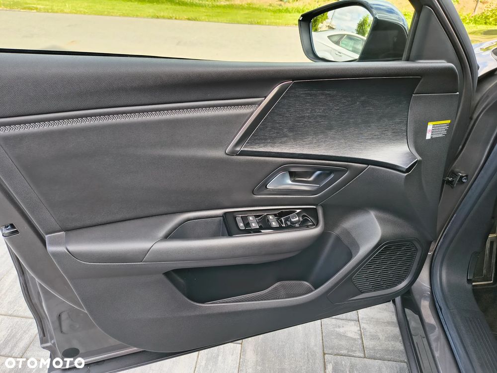 Citroën C5X PureTech 130 Start&Stop EAT8 SHINE - 28