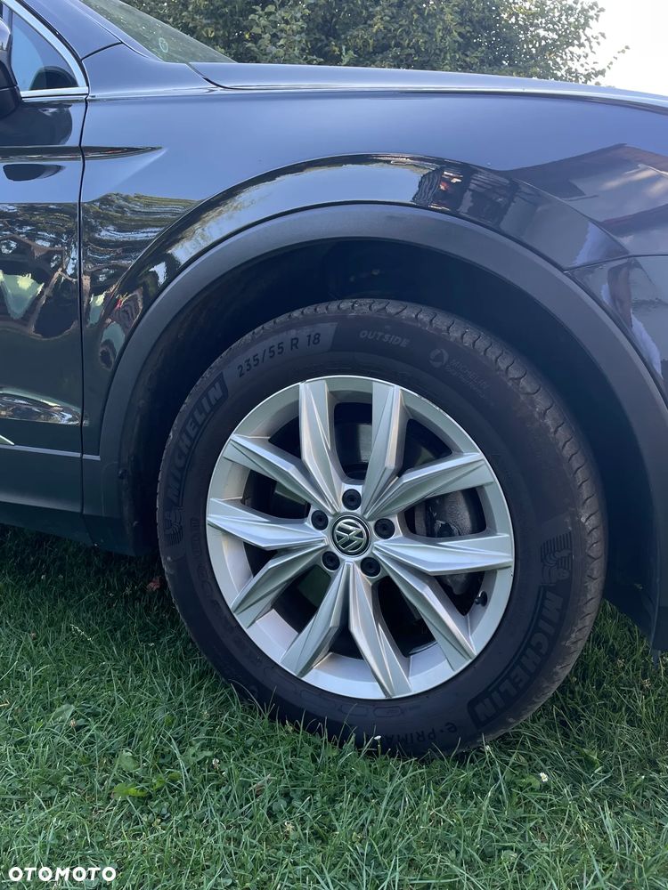 Volkswagen Tiguan - 23