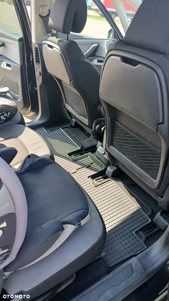 Citroën C4 Grand Picasso - 10