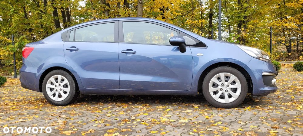 Kia Rio - 8
