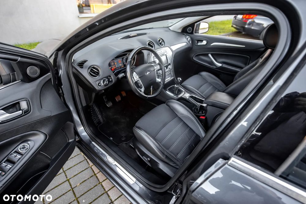 Ford Mondeo 2.5 Titanium X - 15