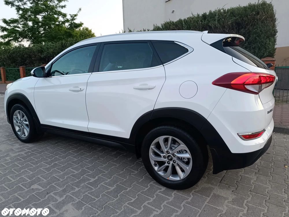 Hyundai Tucson 1.7 CRDI BlueDrive Comfort 2WD - 26