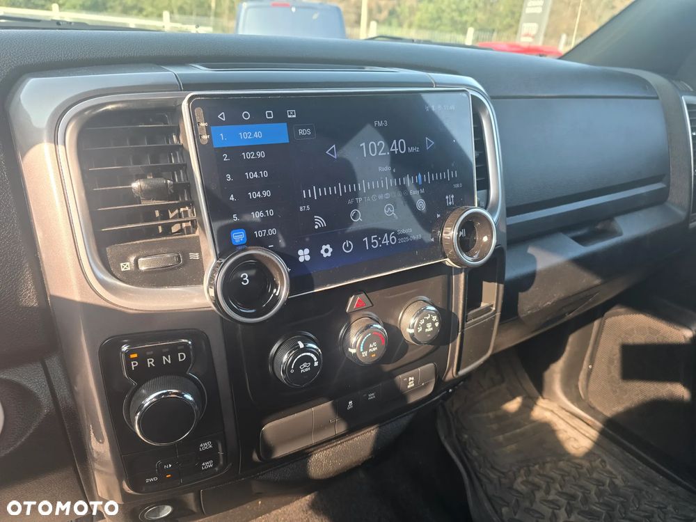 Dodge RAM 1500 5.7 4x4 - 12