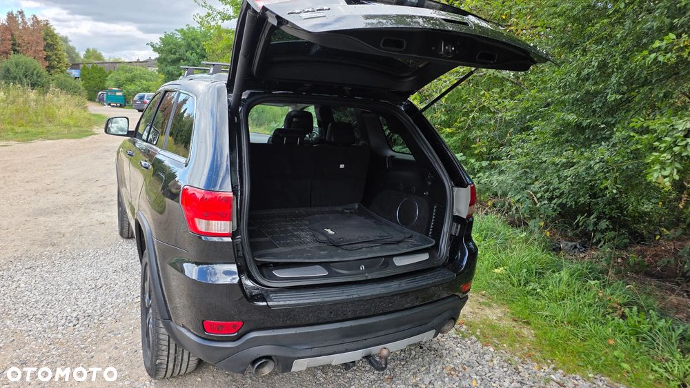 Jeep Grand Cherokee - 15