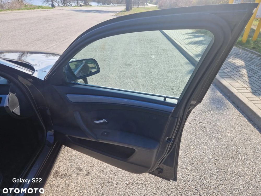 BMW Seria 5 520d - 16