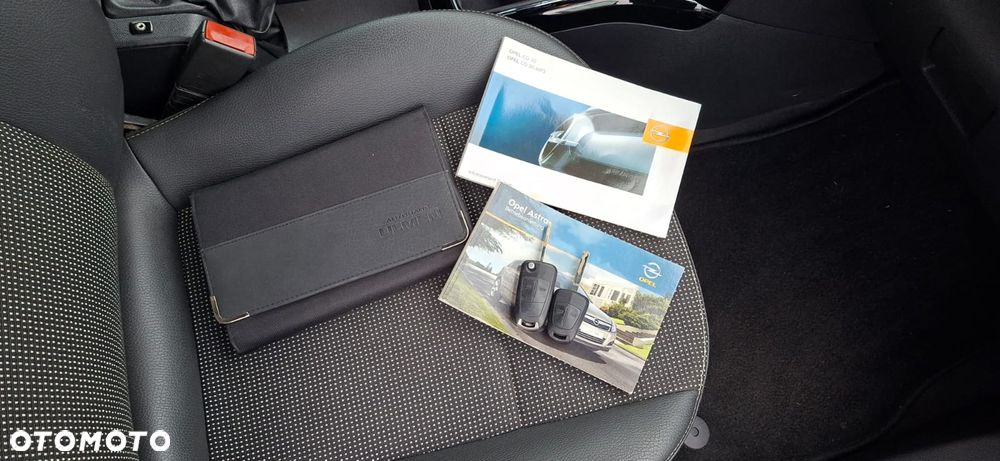 Opel Astra 1.6 Cosmo - 8