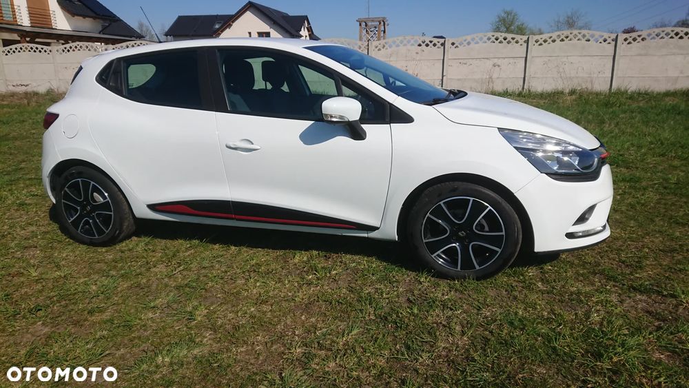 Renault Clio - 18