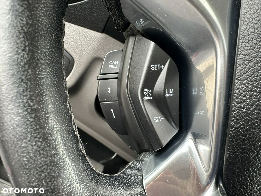 Ford Tourneo Connect - 23