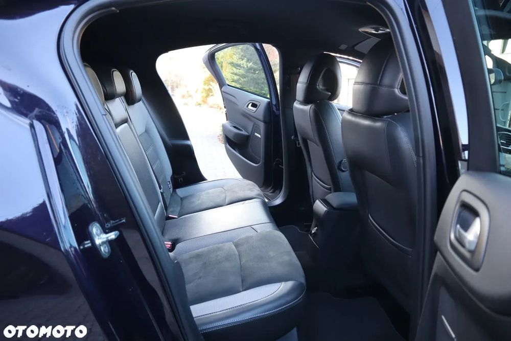 DS Automobiles DS 4 - 12