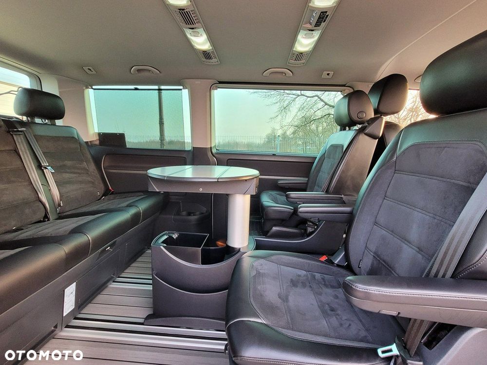 Volkswagen Multivan - 21
