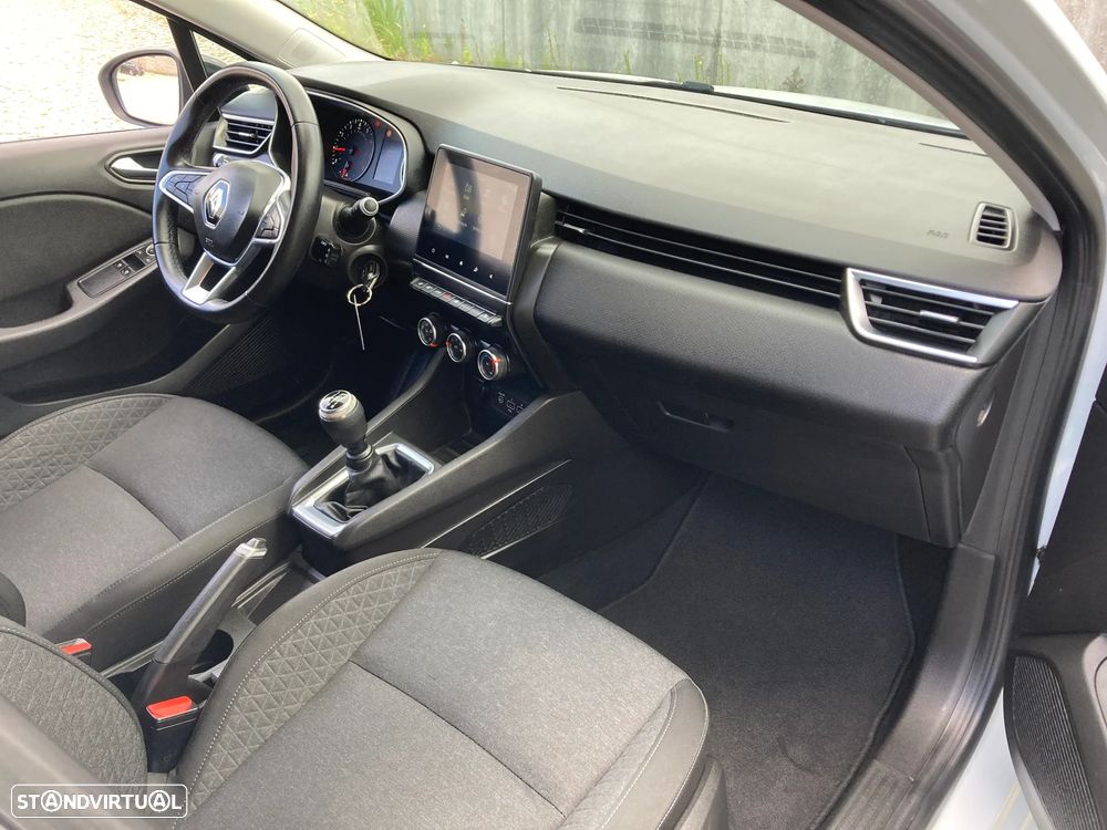 Renault Clio TCe 100 EXPERIENCE - 30