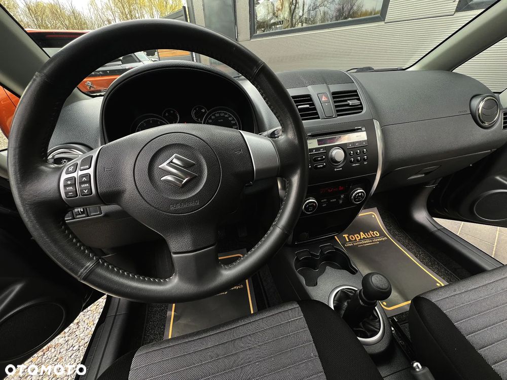 Suzuki SX4 1.6 Premium - 25
