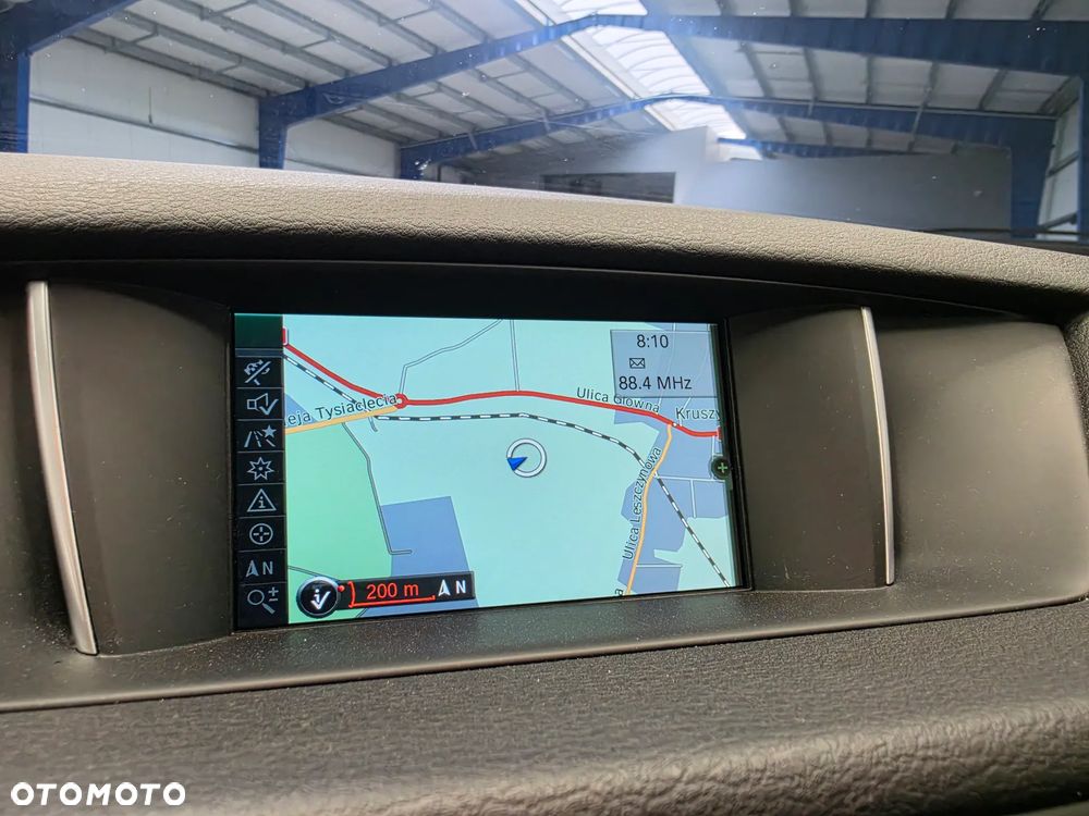 BMW X1 xDrive18d xLine - 27