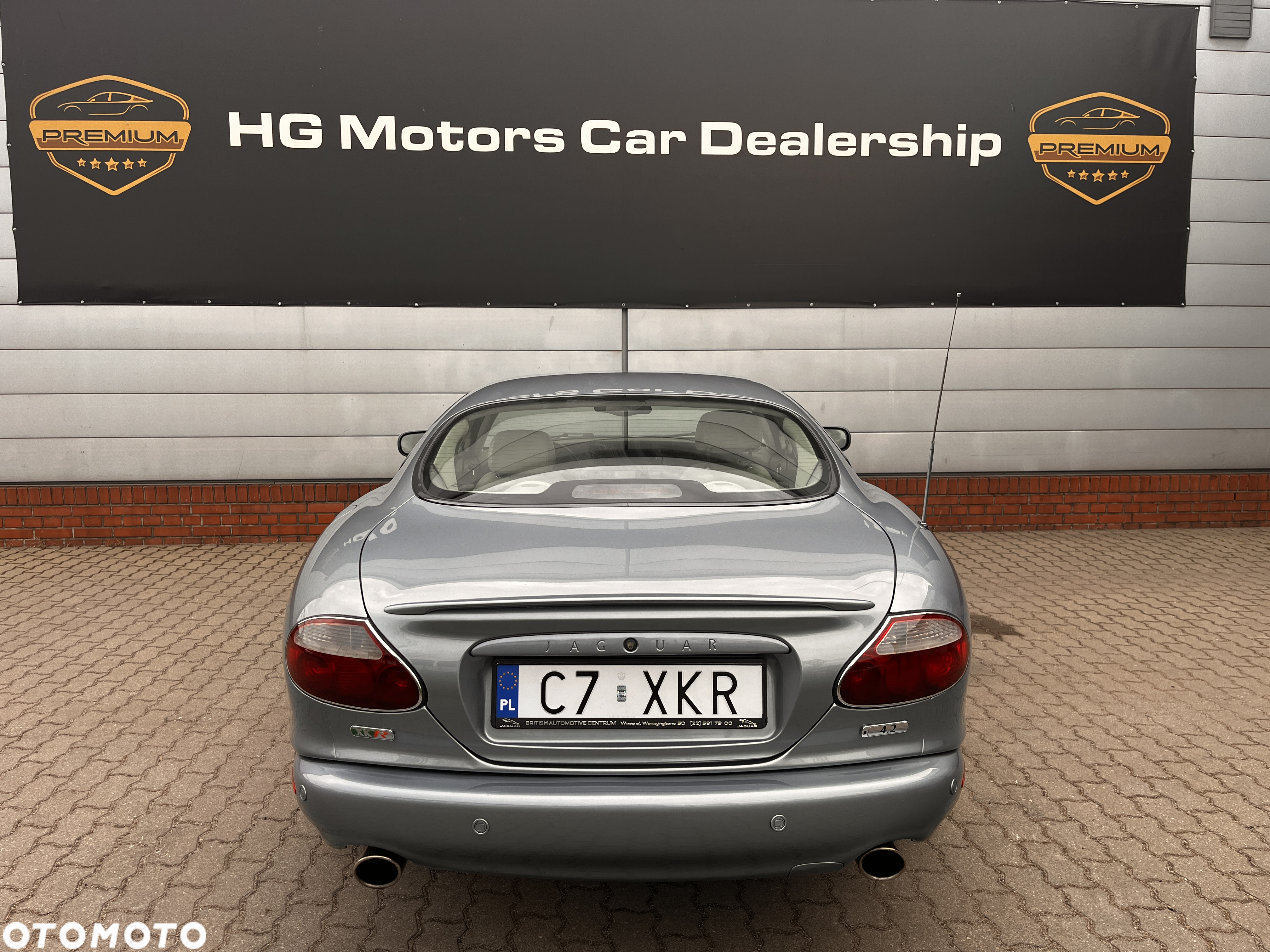 Jaguar XK XKR Coupe - 11