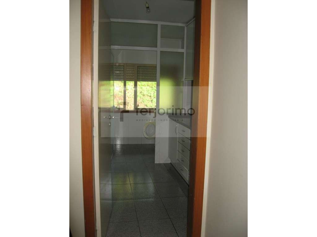 Apartamento T2 Centro - ARRENDAMENTO - Grande imagem: 3/29