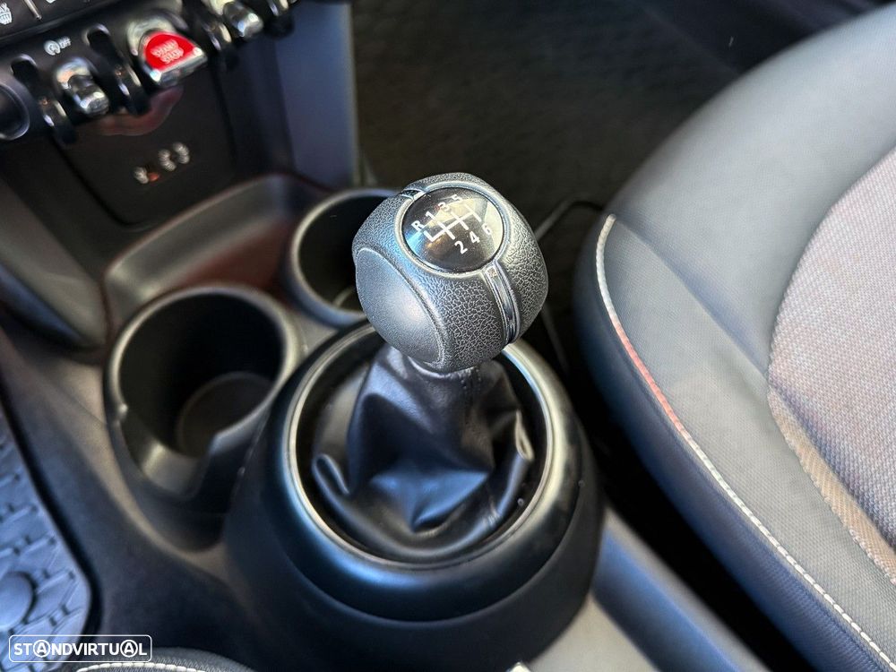 MINI 3 Portas Cooper D - 19