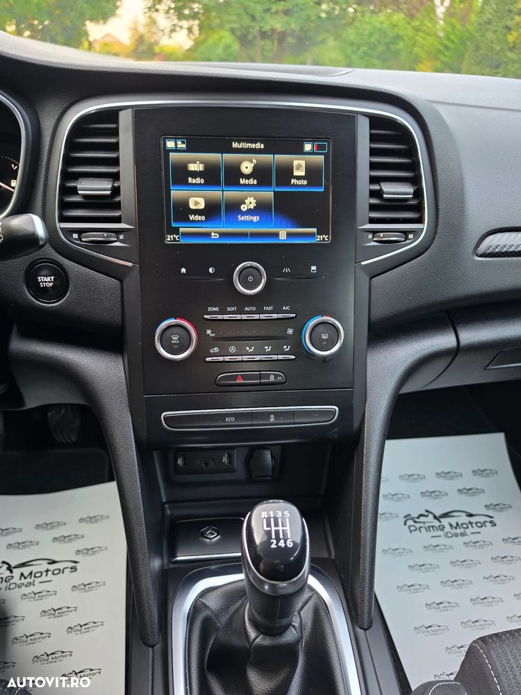 Renault Megane BLUE dCi 115 BUSINESS EDITION - 37