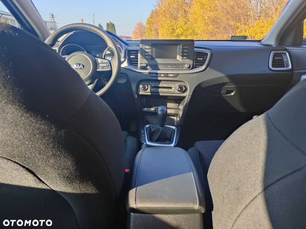 Kia Ceed 1.6 CRDi SCR S - 12