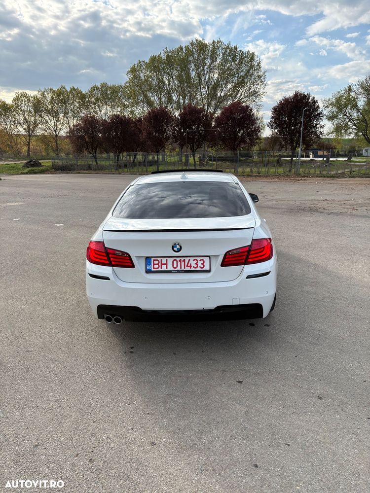 BMW Seria 5 530d Aut. Luxury Line - 11