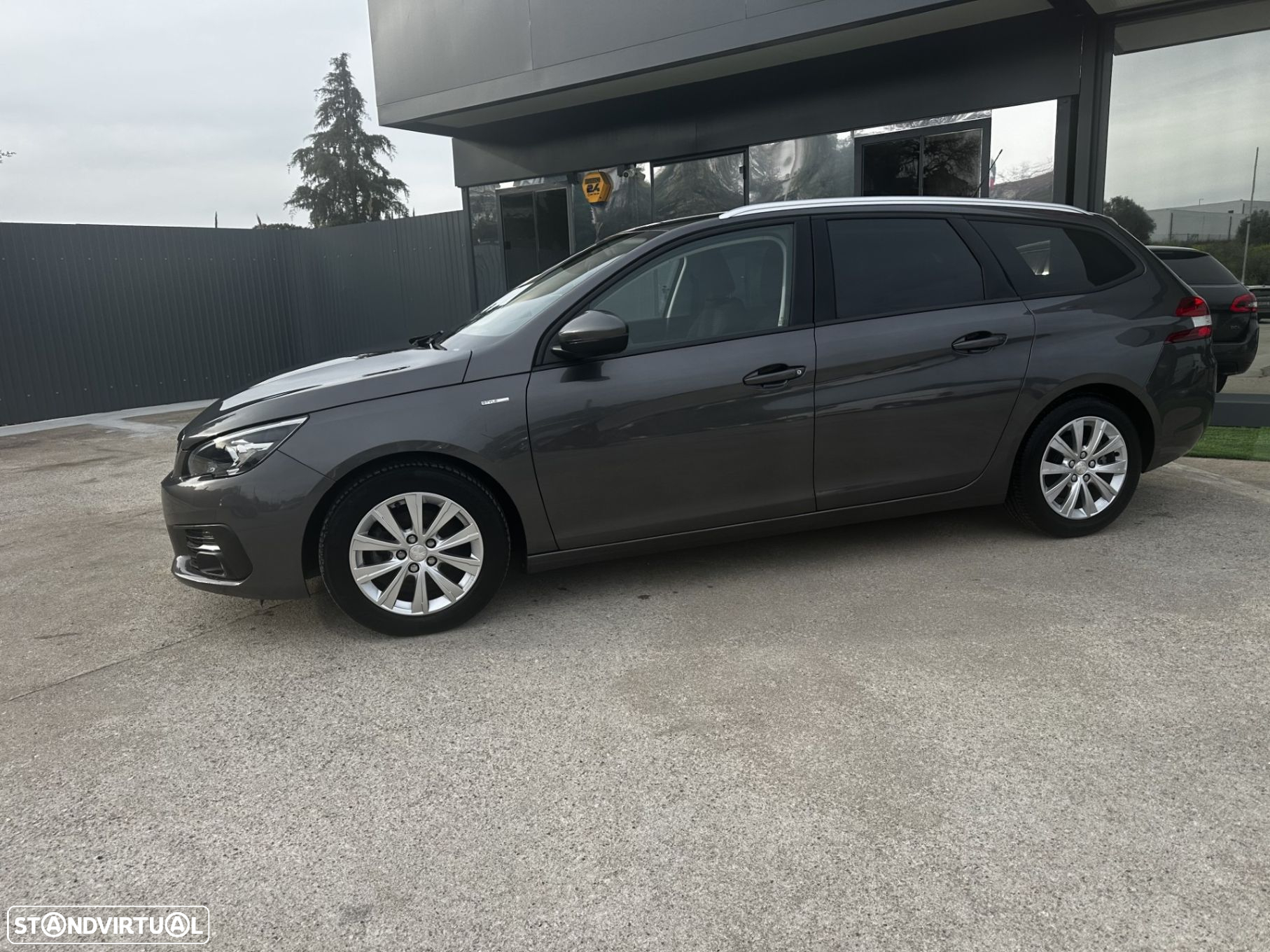 Peugeot 308 SW 1.5 BlueHDi Style - 4