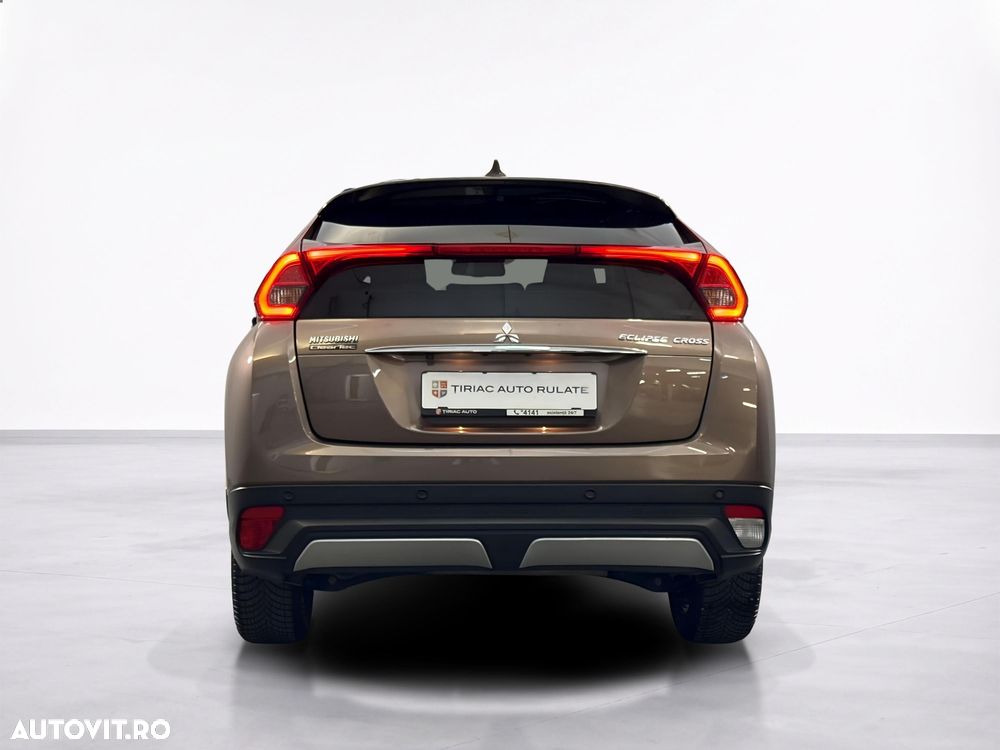 Mitsubishi Eclipse-Cross - 5