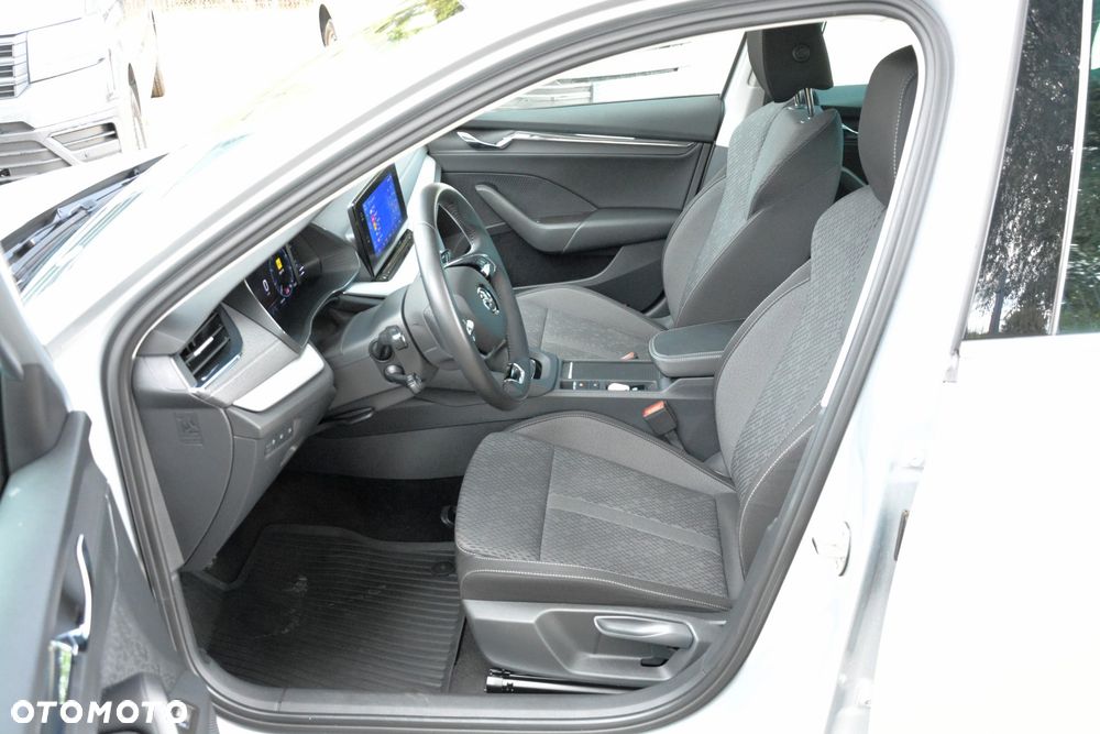 Skoda Octavia 1.5 TSI ACT Style - 10