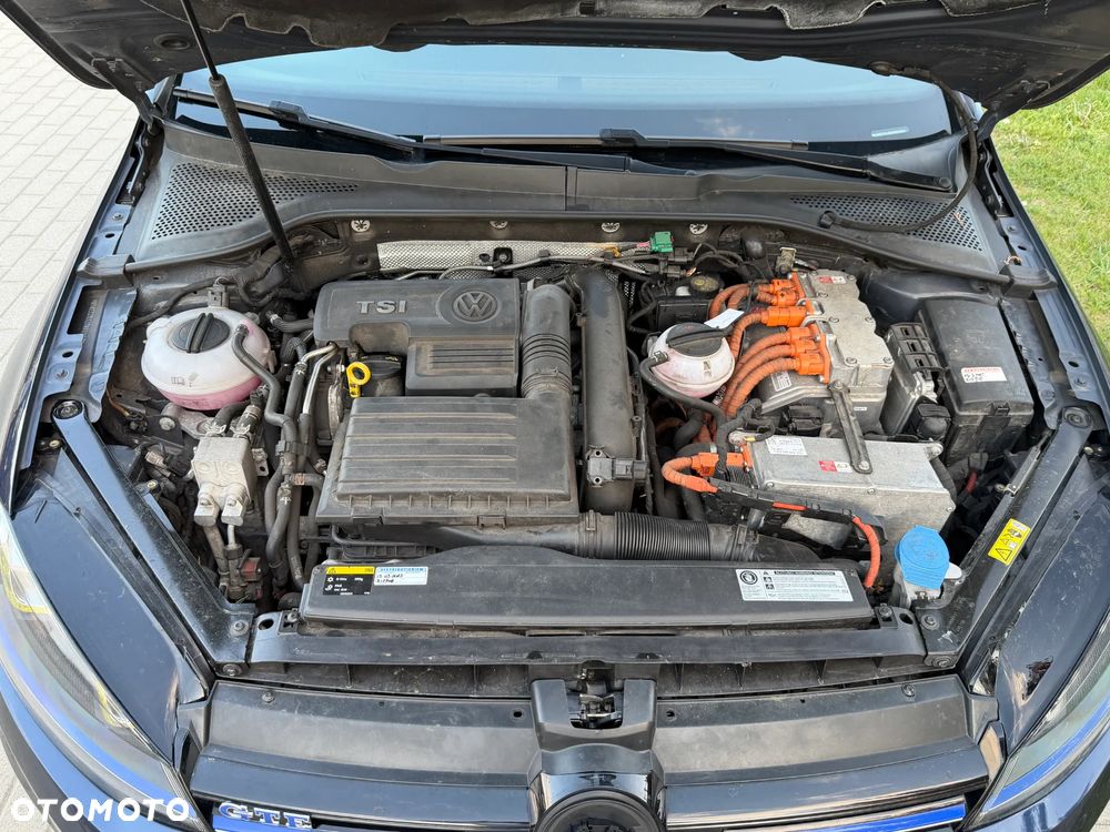 Volkswagen Golf - 27