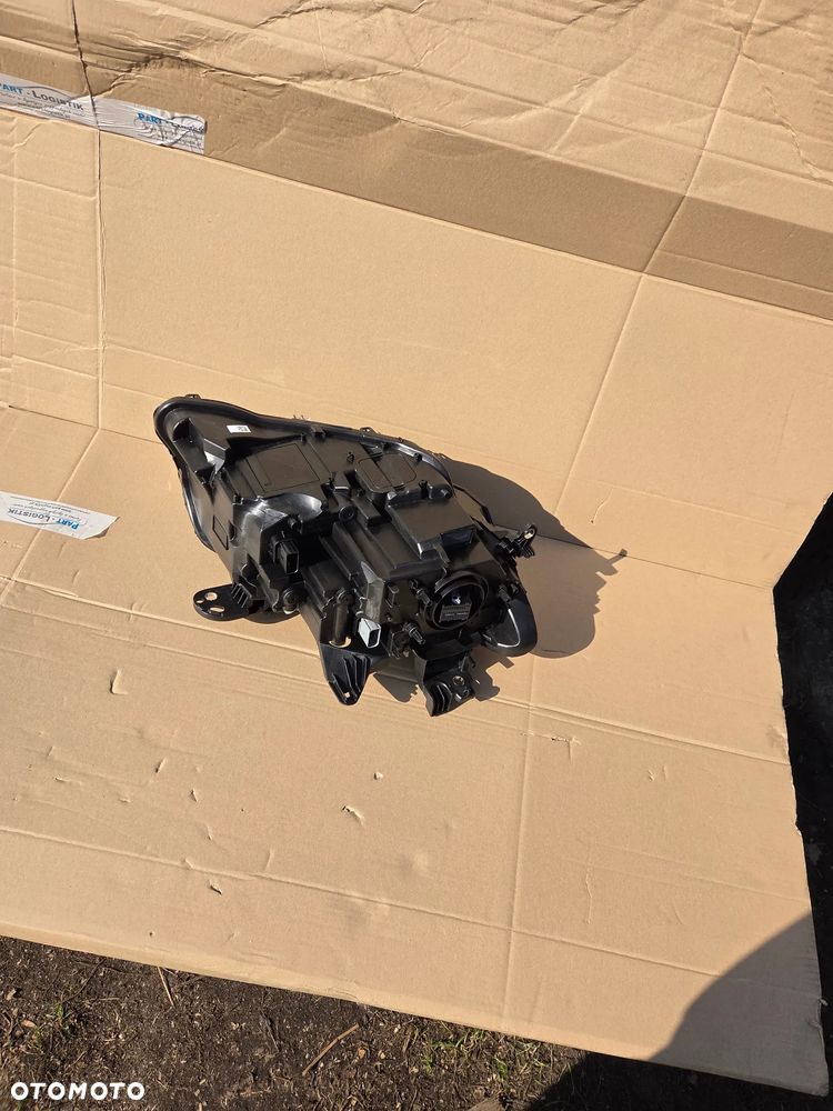 Lampa lewa przód przednia Peugeot 308 III e-308 P51 Matrix Full Led 6505378580 Reflektor lewy przód przedni Peugeot 308 III - 9