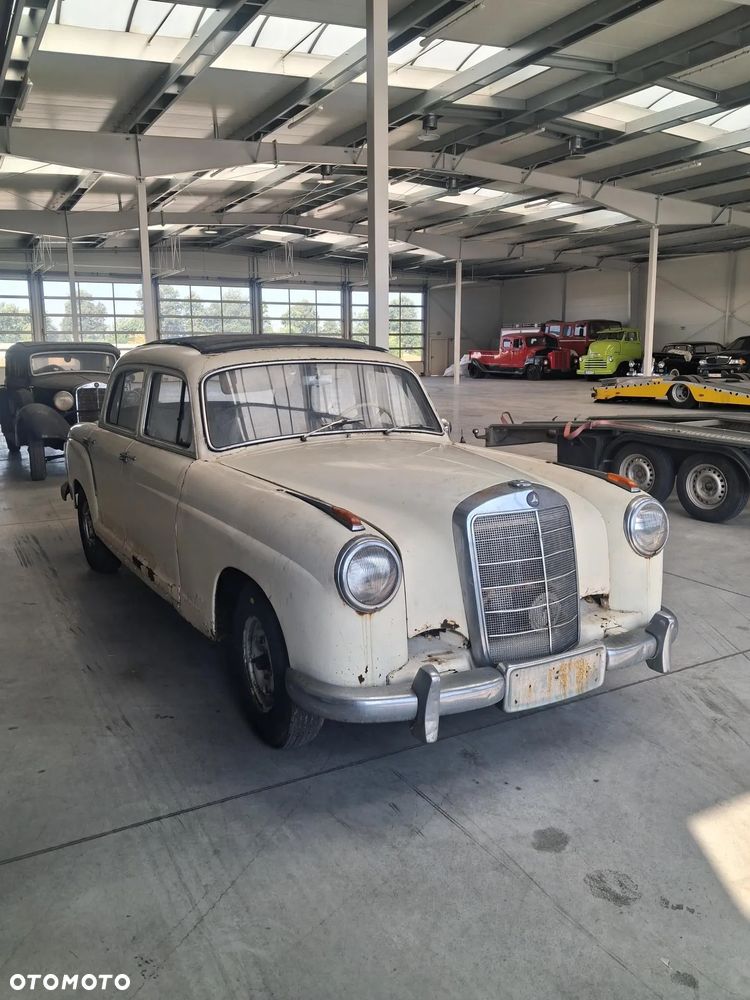 Mercedes-Benz Inny - 1