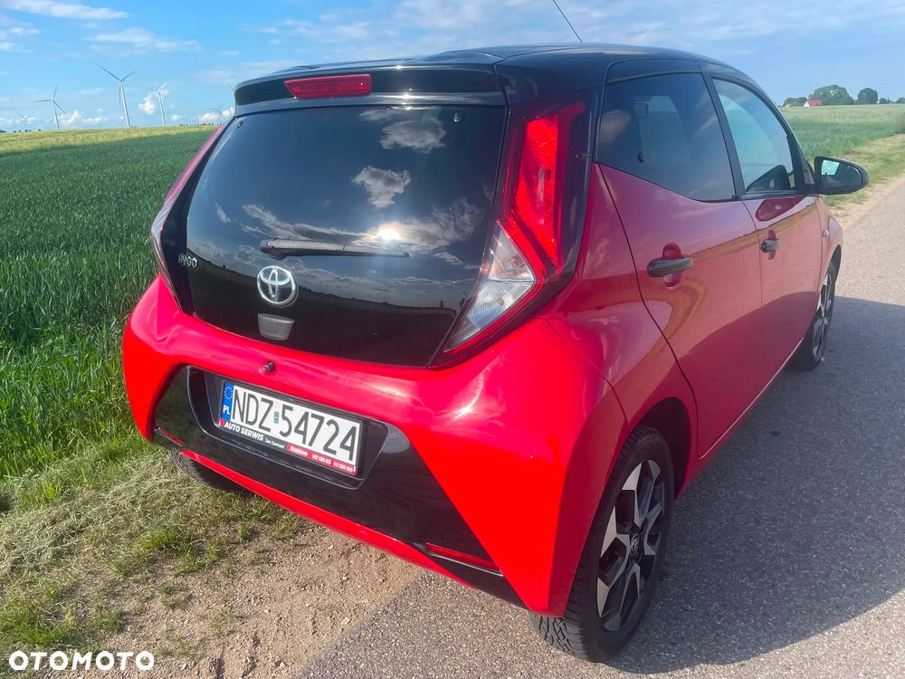 Toyota Aygo x.shift x-play connect - 5
