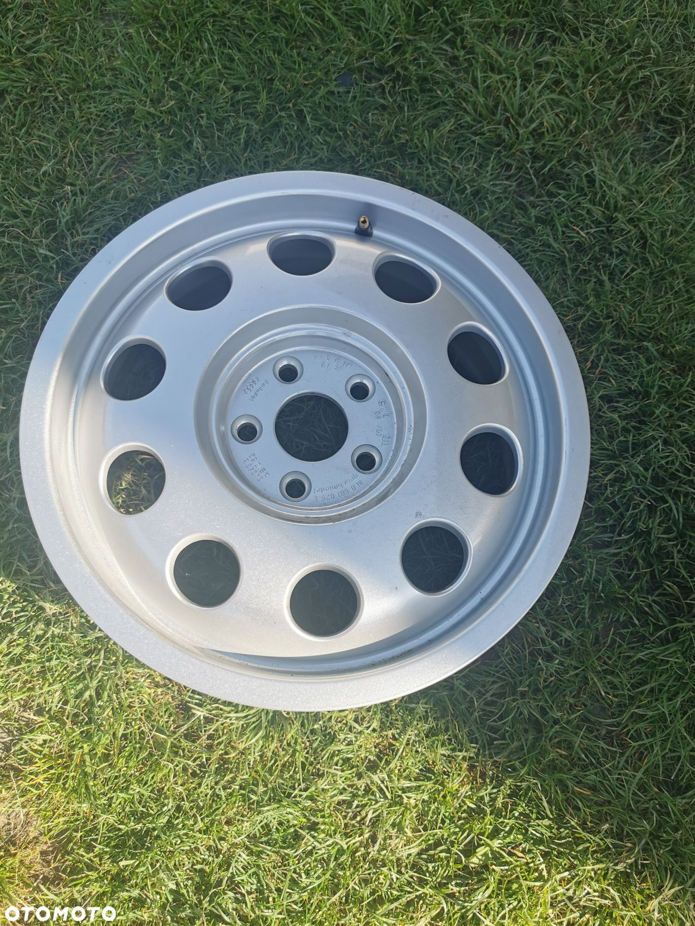 Felga Audi A3 6x15 ET38 8L0.601.025E  5x100 57.1 Nowa - 3