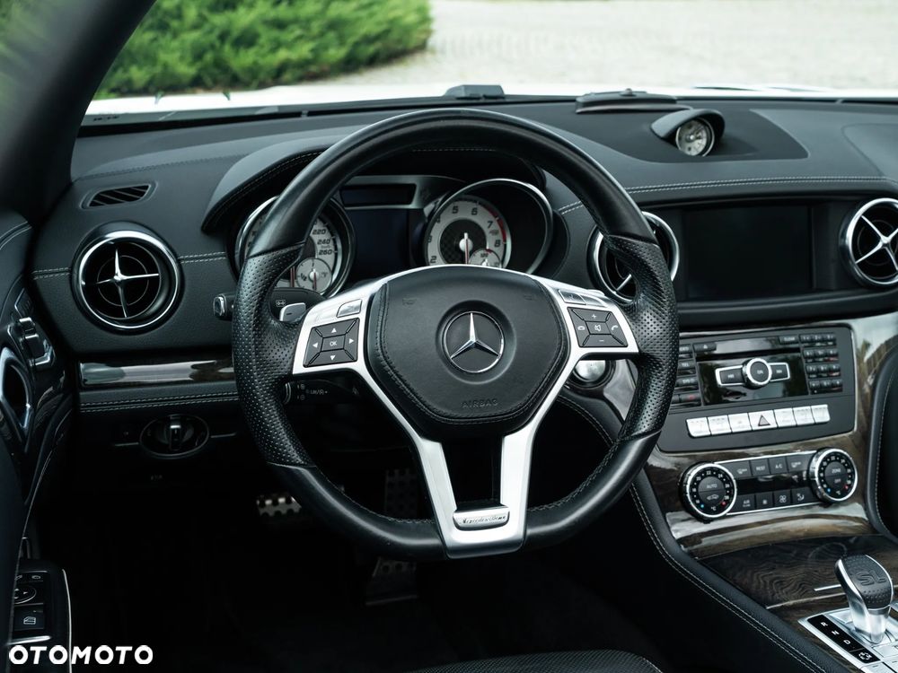 Mercedes-Benz SL 500 - 19