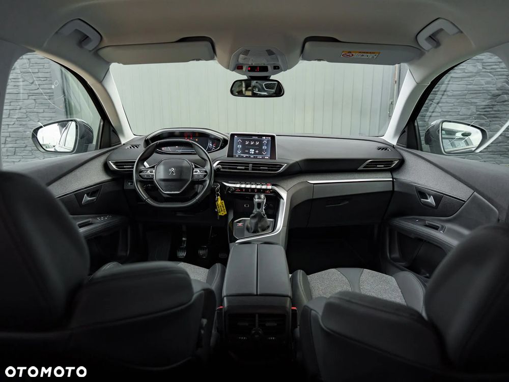 Peugeot 3008 1.5 BlueHDi Allure S&S - 18