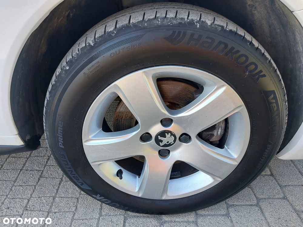 Peugeot 3008 HDi 150 Active - 25