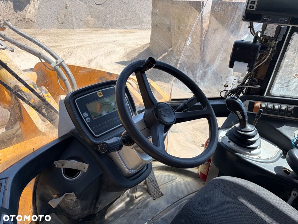 JCB 436 4X4 - 11