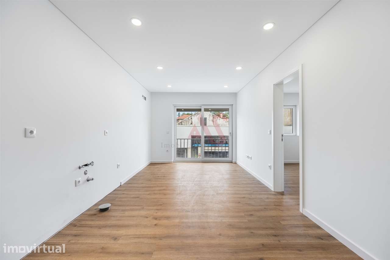 Apartamento T1+1 com Varanda no Centro de Vizela - Grande imagem: 2/9