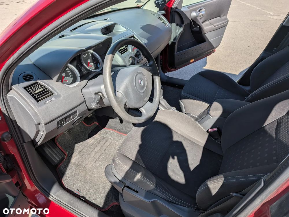 Renault Megane 1.6 Authentique - 10