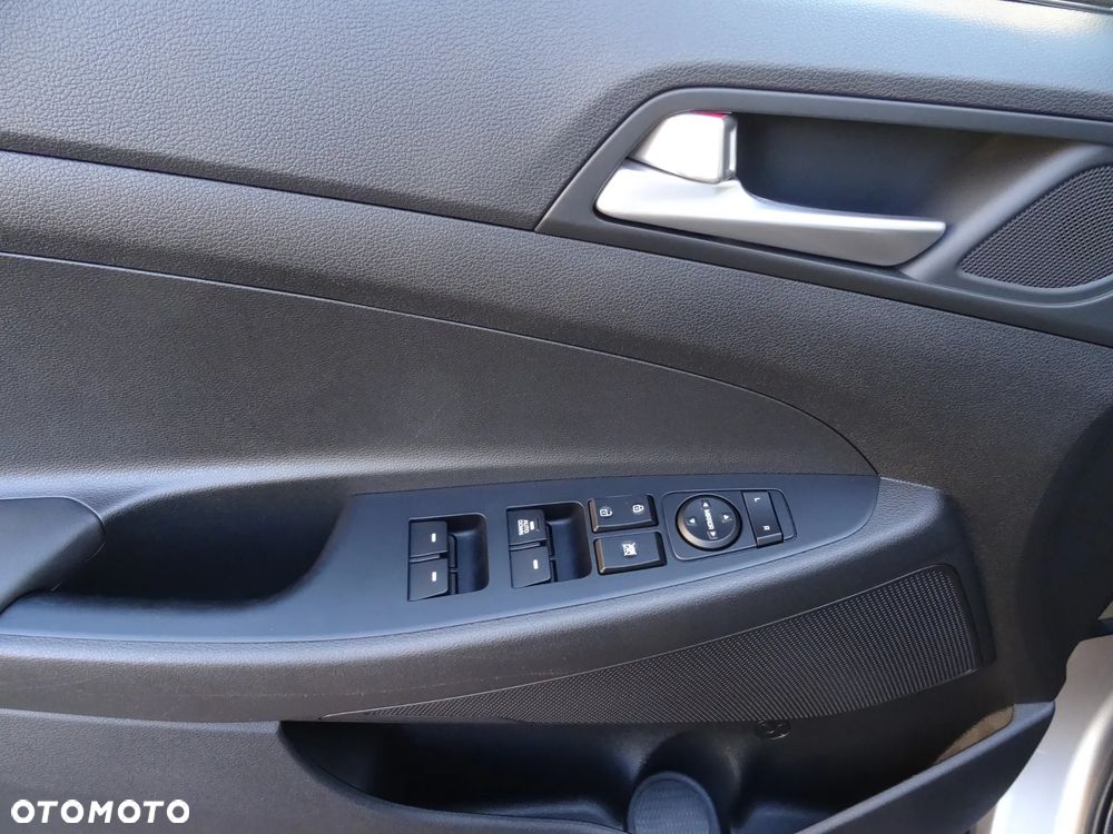 Hyundai Tucson 1.6 GDi 2WD Trend - 27