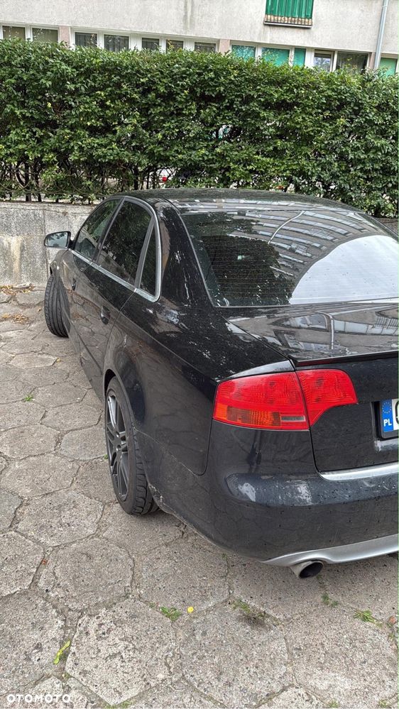 Audi A4 Limousine - 5