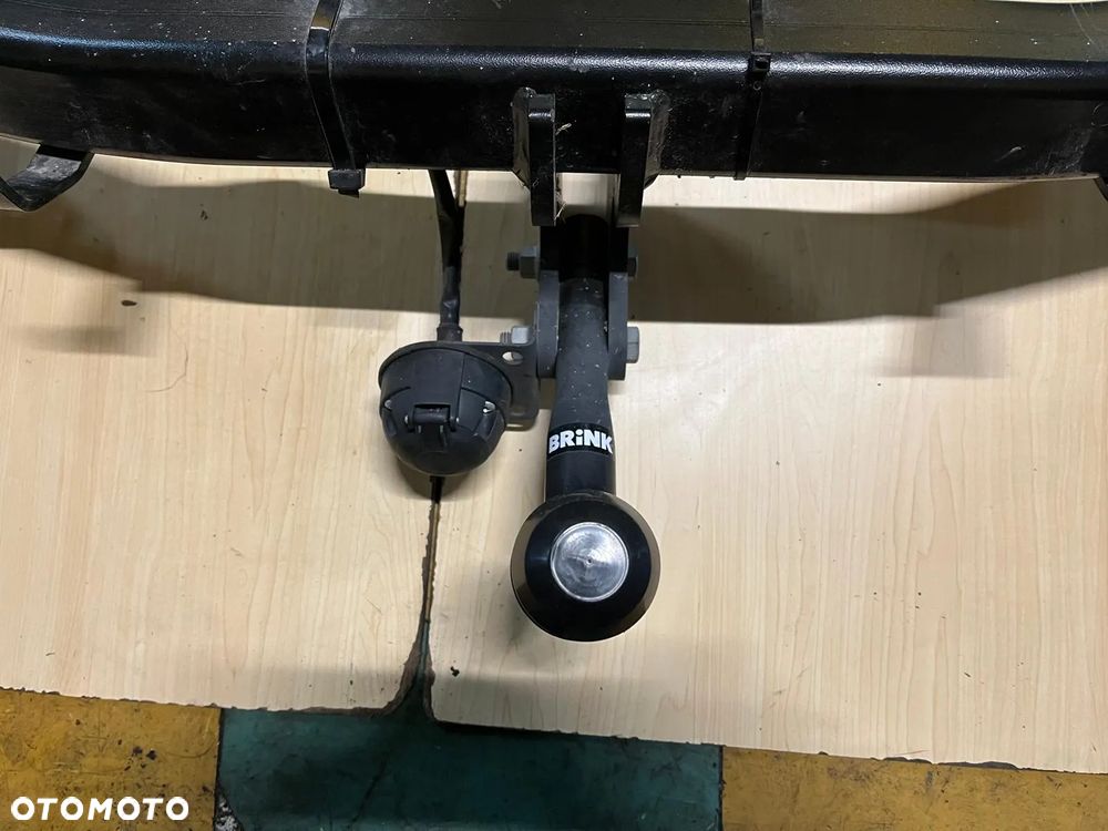 Hak holowniczy kompletny zestaw BRINK Land Rover Discovery Sport L550 - 4