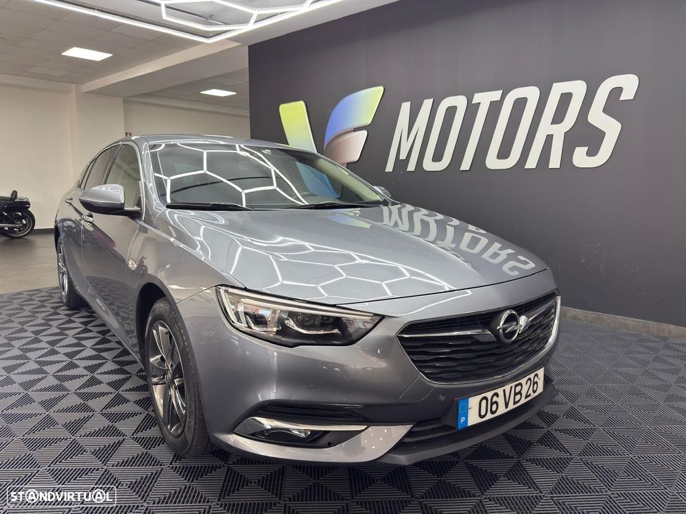Opel Insignia Grand Sport 1.6 CDTi Ultimate - 1