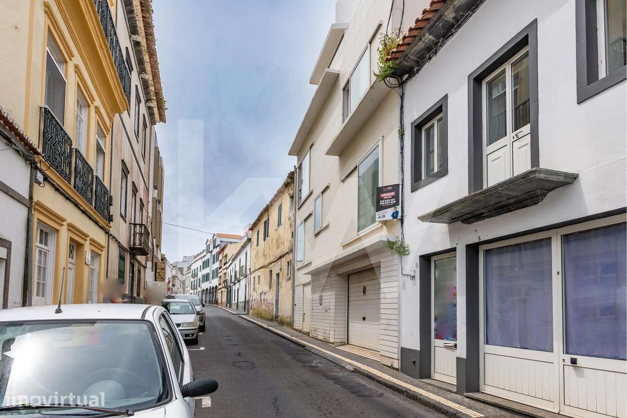 APARTAMENTO T1 COM PÁTIO DE 11M2, SÃO PEDRO, PONTA DELGADA, ILHA DE SÃ - Grande imagem: 3/18