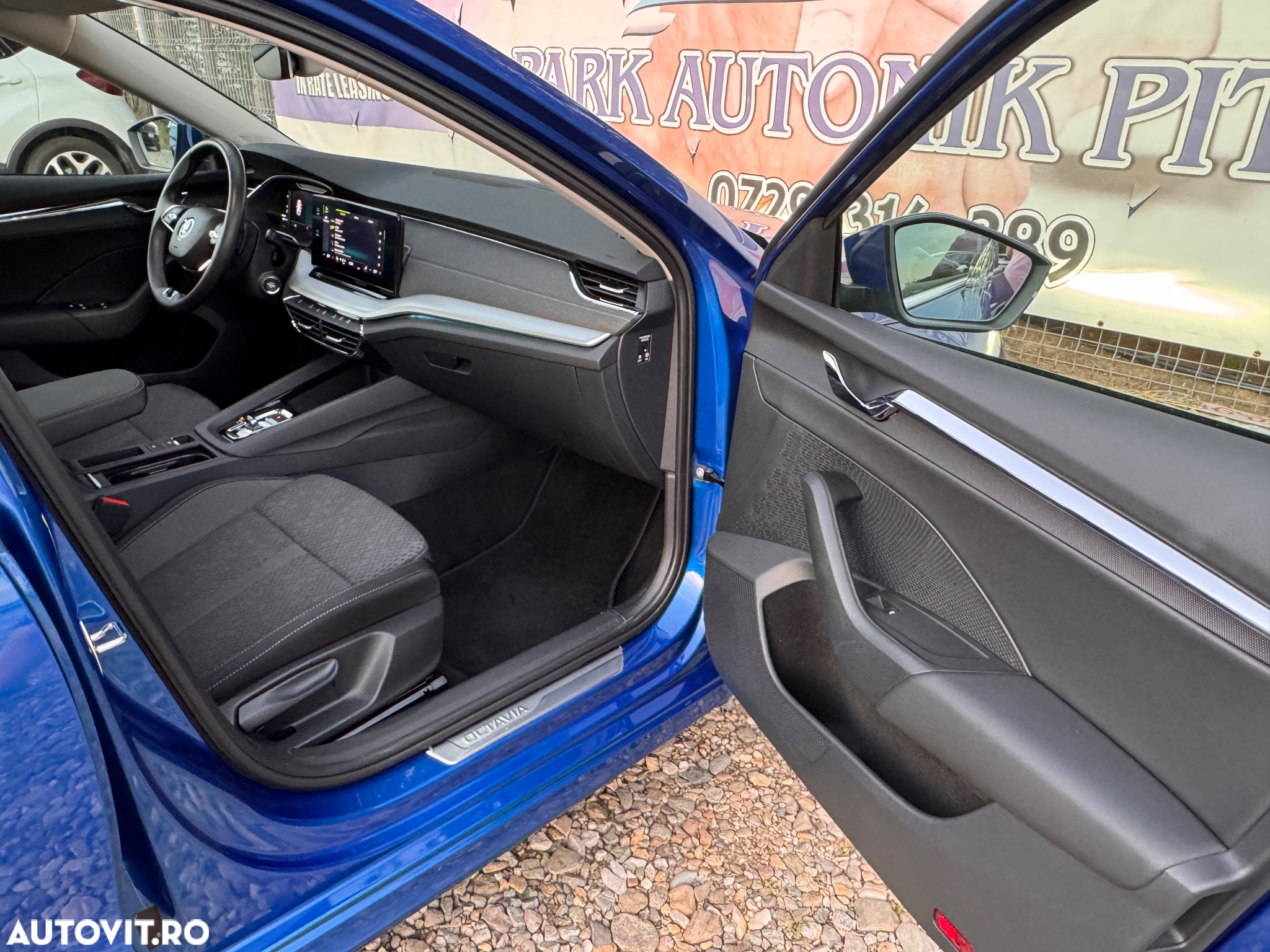 Skoda Octavia Combi 2.0 TDI DSG Exclusive Plus - 15