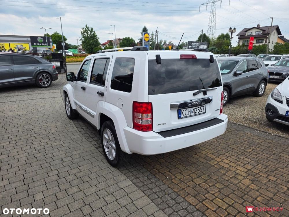 Jeep Cherokee - 8