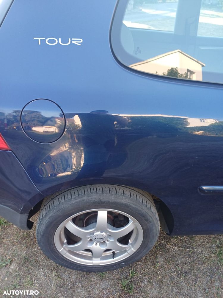Volkswagen Golf 1.6 Tour - 9